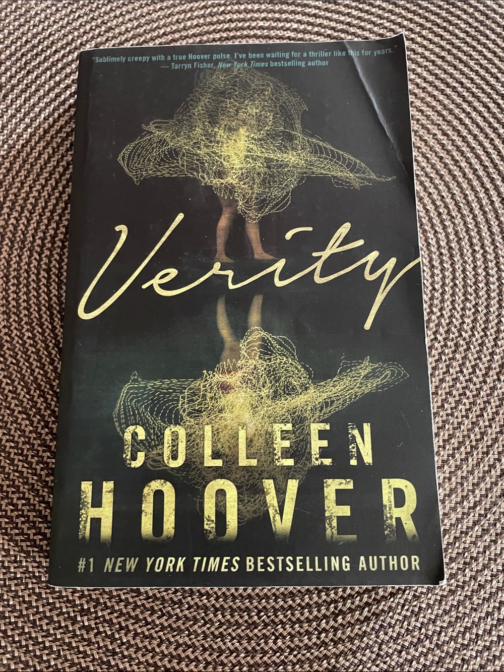Verity by Colleen Hoover - Black & Gold Paperback Novel